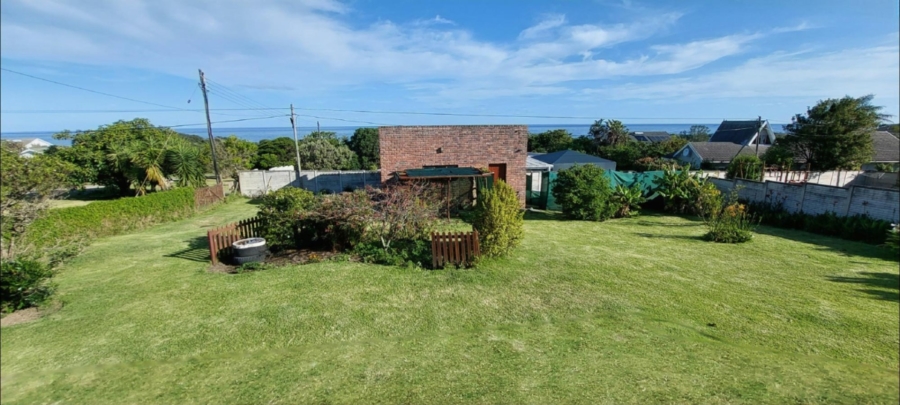 2 Bedroom Property for Sale in Sunrise On Sea Eastern Cape